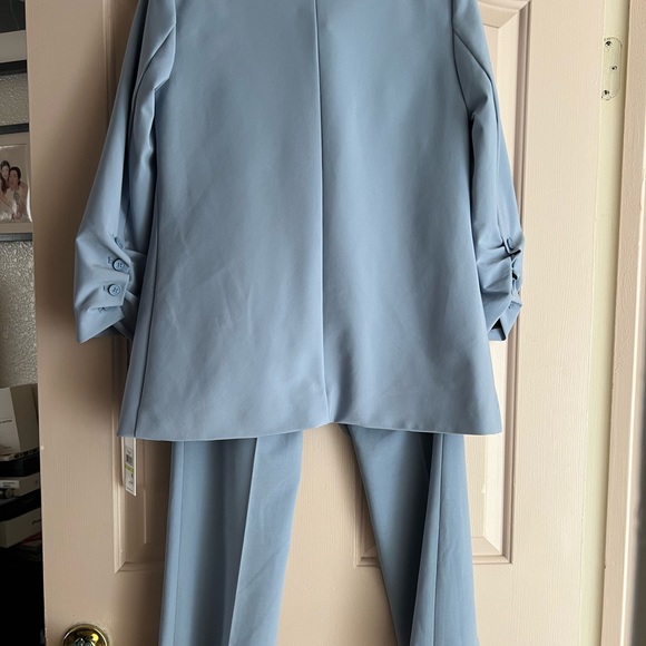 😁Calvin Klein Pants Suit Set - Picture 2 of 7